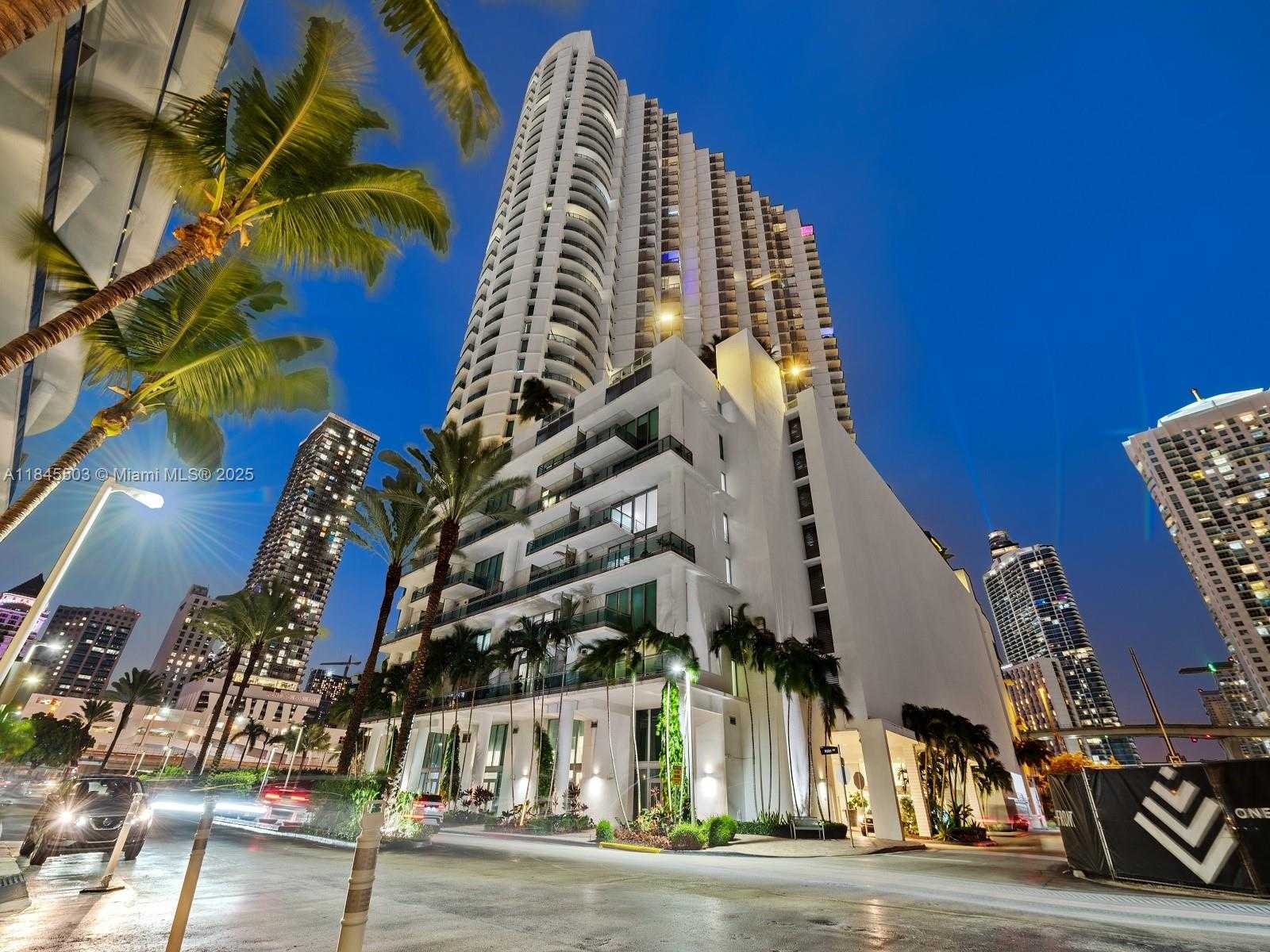 Small Image of 350 SOUTH MIAMI AVE #1610, Miami Number 9