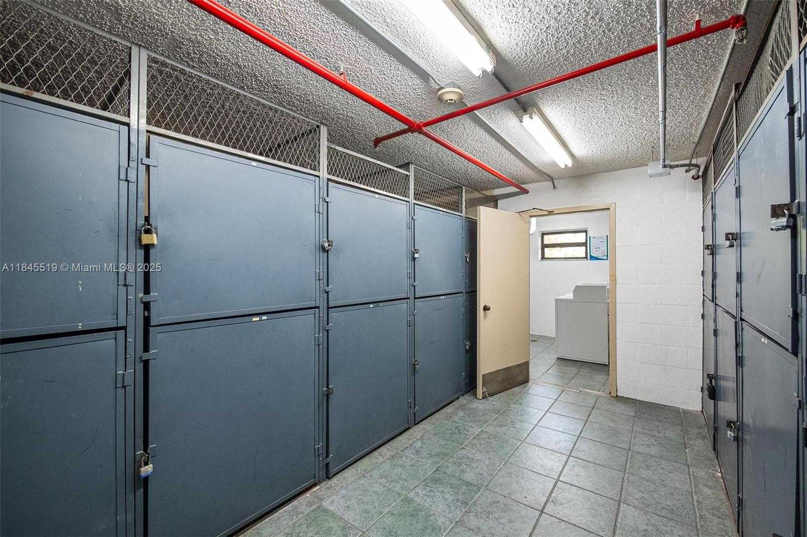 Small Image of 16909 NORTH BAY RD #305, Sunny Isles Beach Number 20