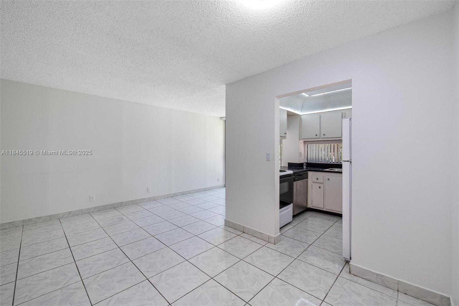 Small Image of 16909 NORTH BAY RD #305, Sunny Isles Beach Number 9