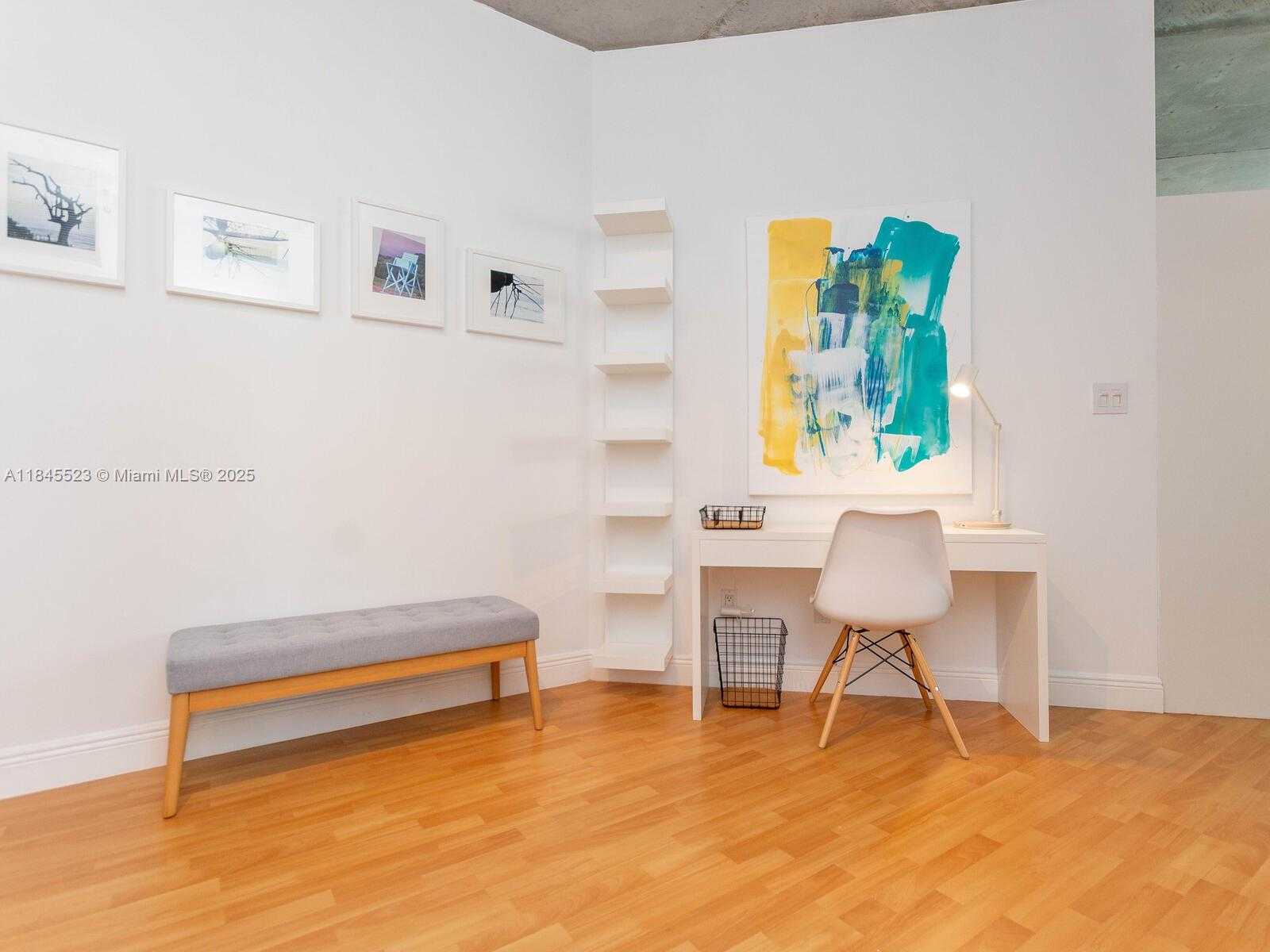 Small Image of 690 SOUTH WEST 1 CT #1127, Miami Number 2