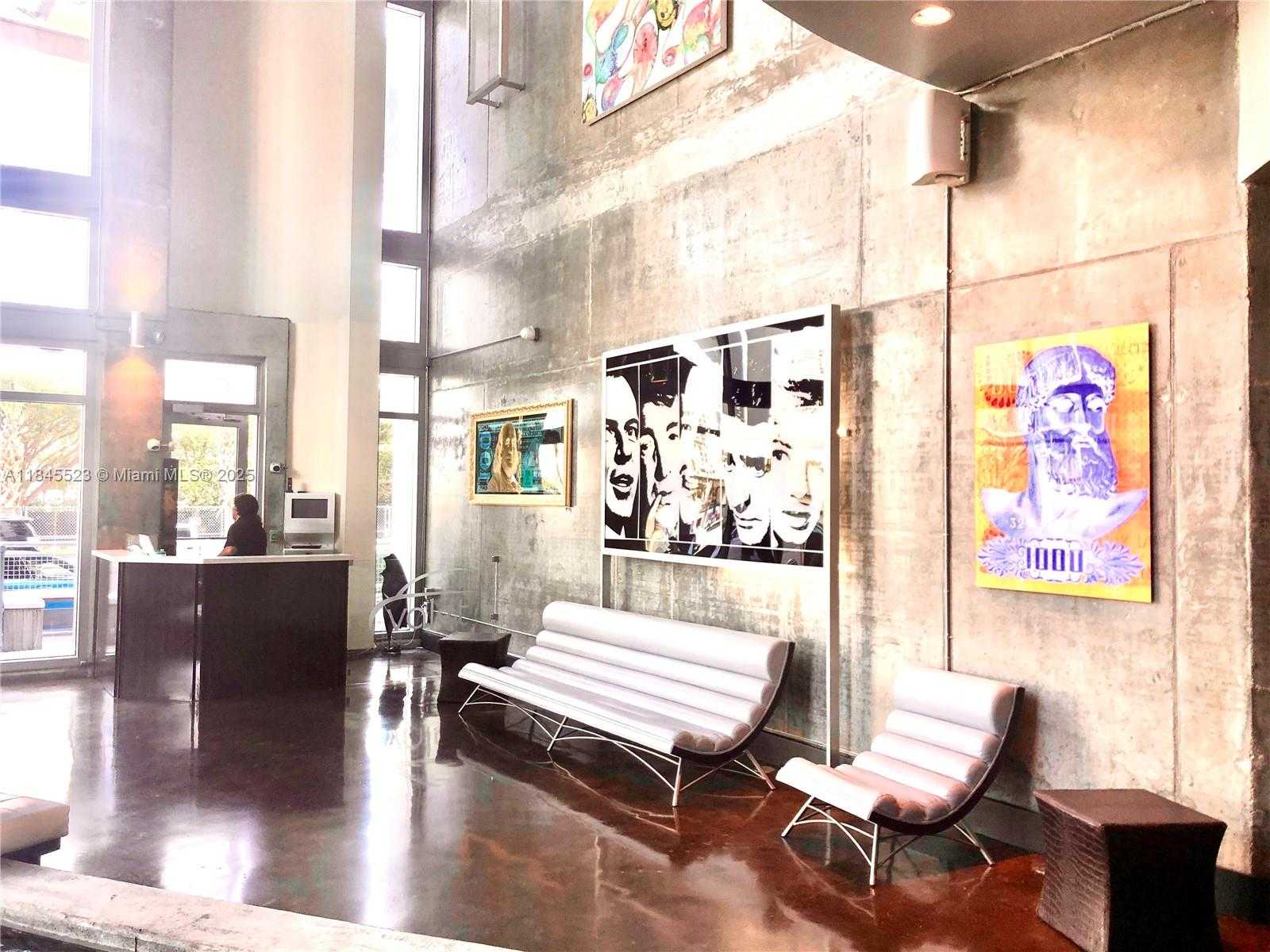 Small Image of 690 SOUTH WEST 1 CT #1127, Miami Number 28