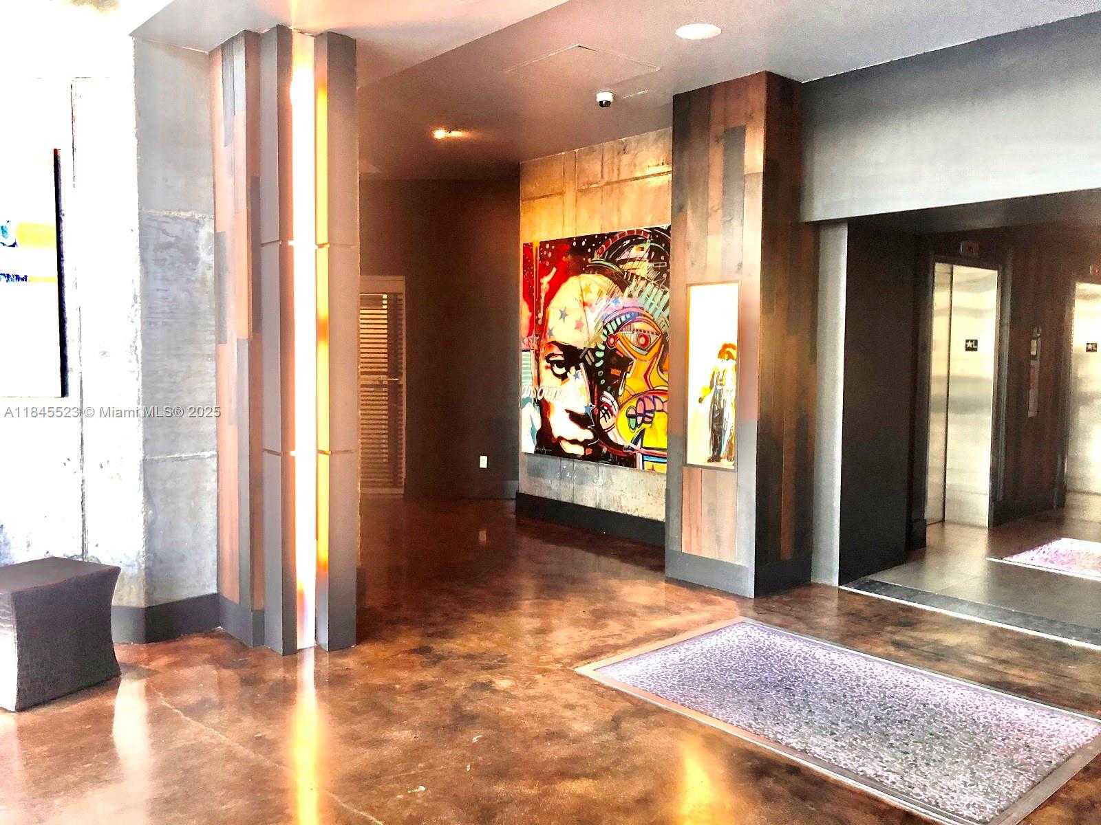 Small Image of 690 SOUTH WEST 1 CT #1127, Miami Number 30