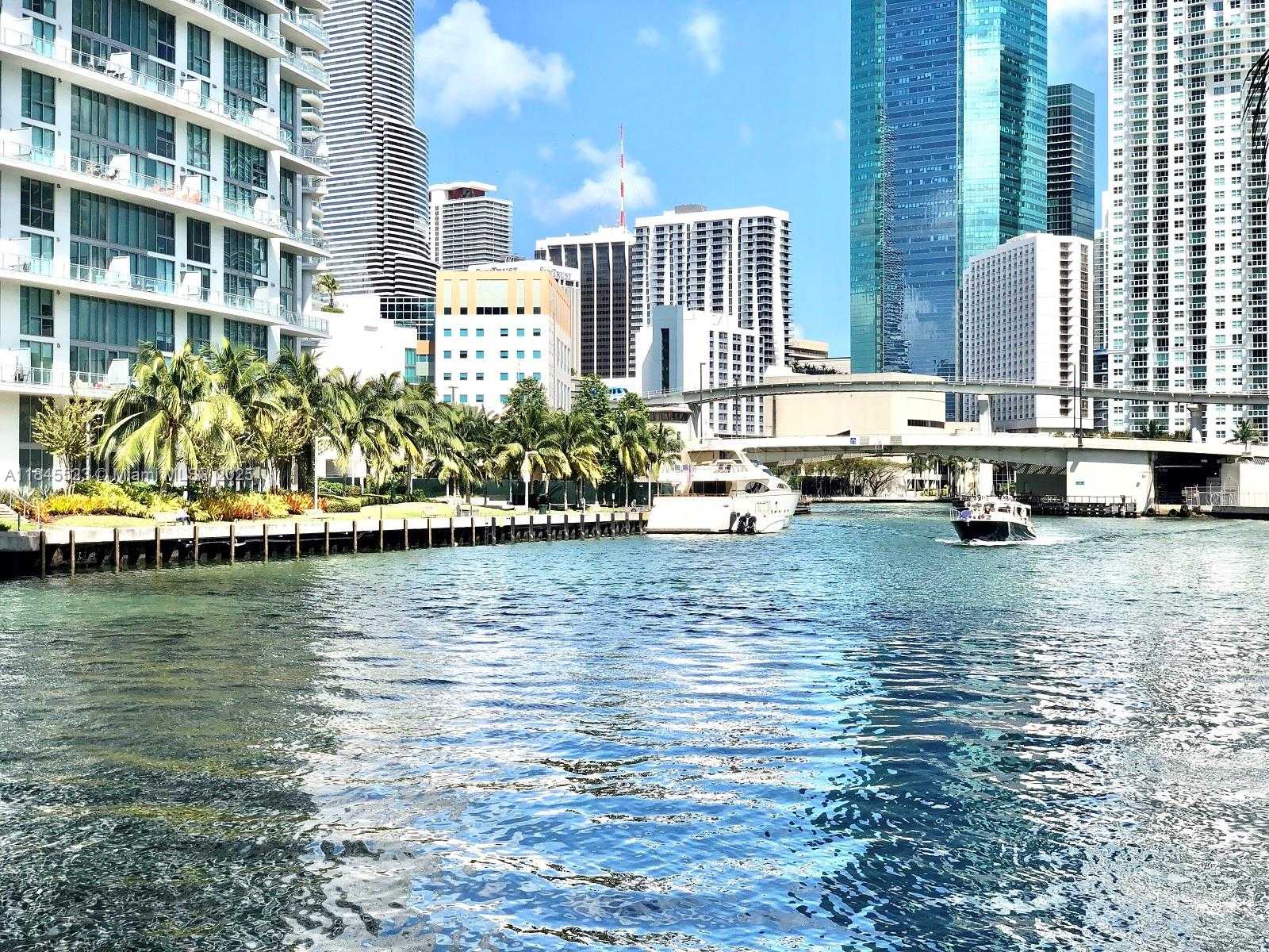 Small Image of 690 SOUTH WEST 1 CT #1127, Miami Number 35