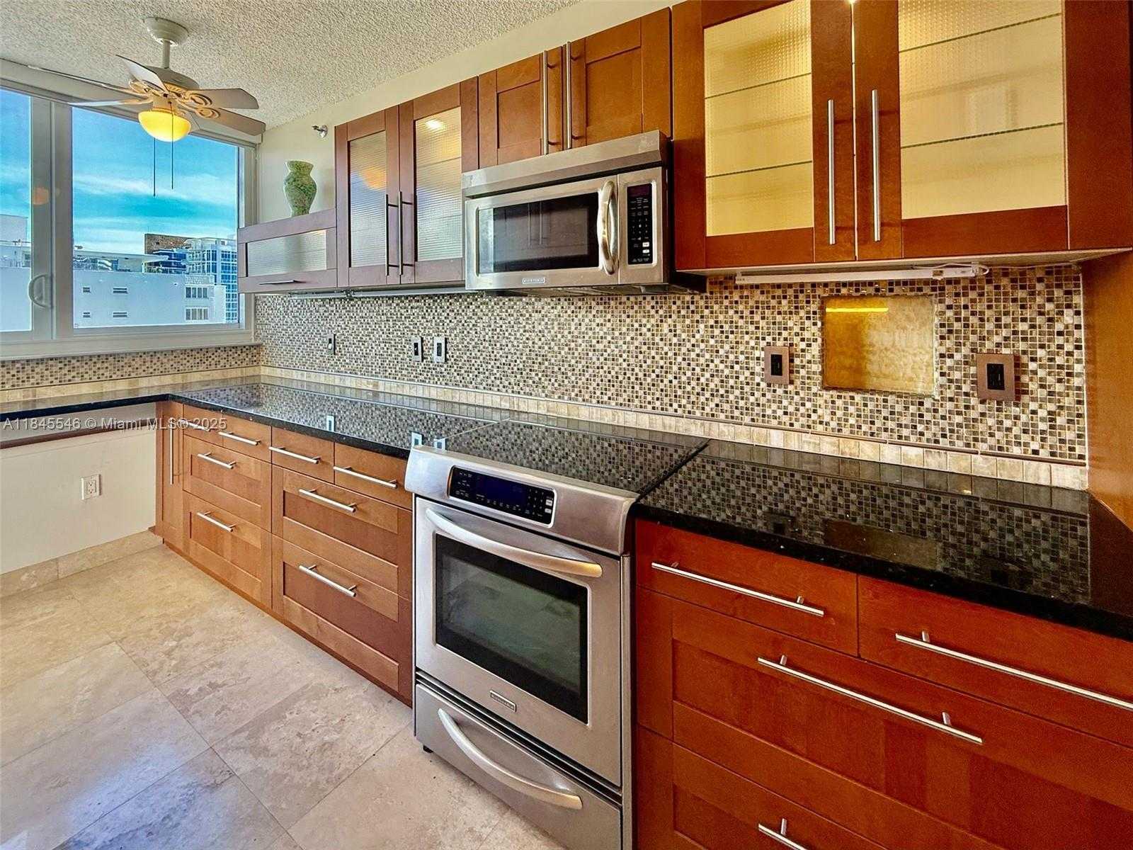 Small Image of 6422 COLLINS AVE #1403, Miami Beach Number 10