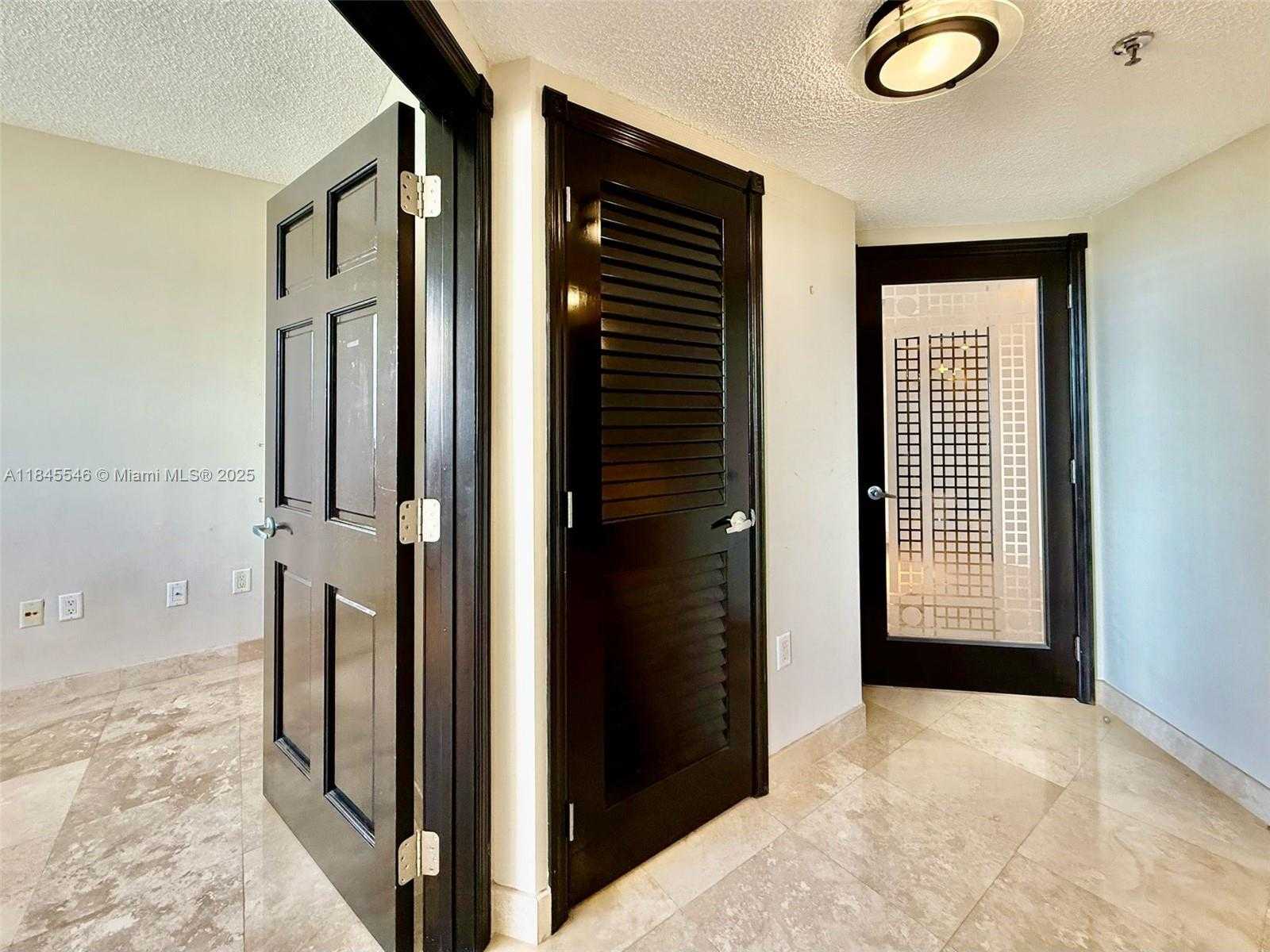 Small Image of 6422 COLLINS AVE #1403, Miami Beach Number 15