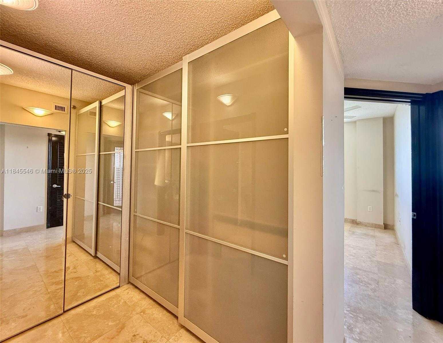Small Image of 6422 COLLINS AVE #1403, Miami Beach Number 18