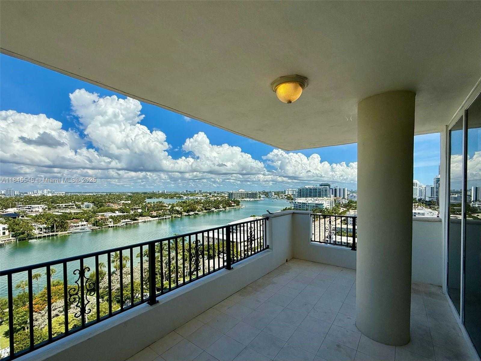 Small Image of 6422 COLLINS AVE #1403, Miami Beach Number 2