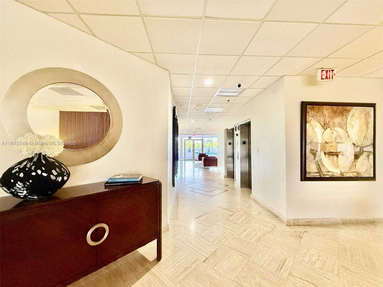 Small Image of 6422 COLLINS AVE #1403, Miami Beach Number 34