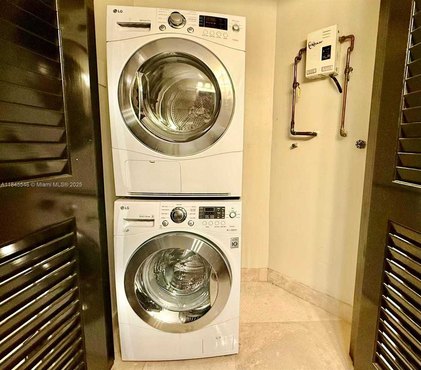 Small Image of 6422 COLLINS AVE #1403, Miami Beach Number 40