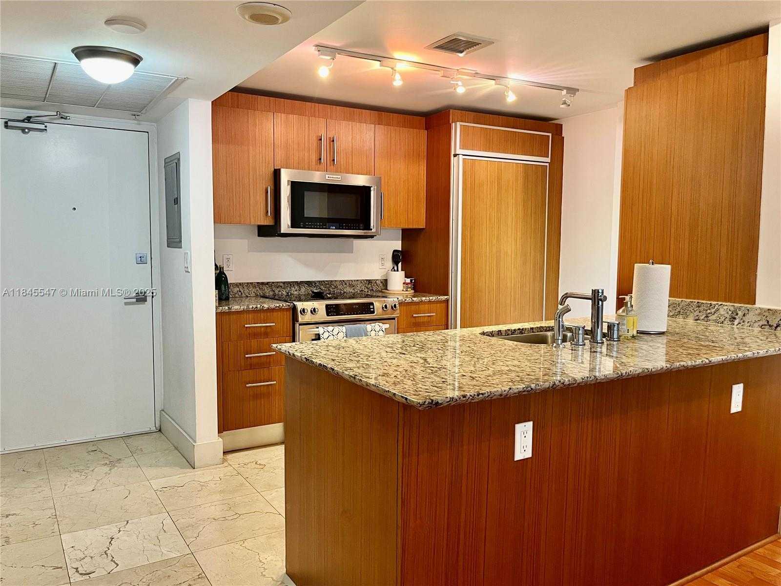 Small Image of 10275 COLLINS AVE #716, Bal Harbour Number 17
