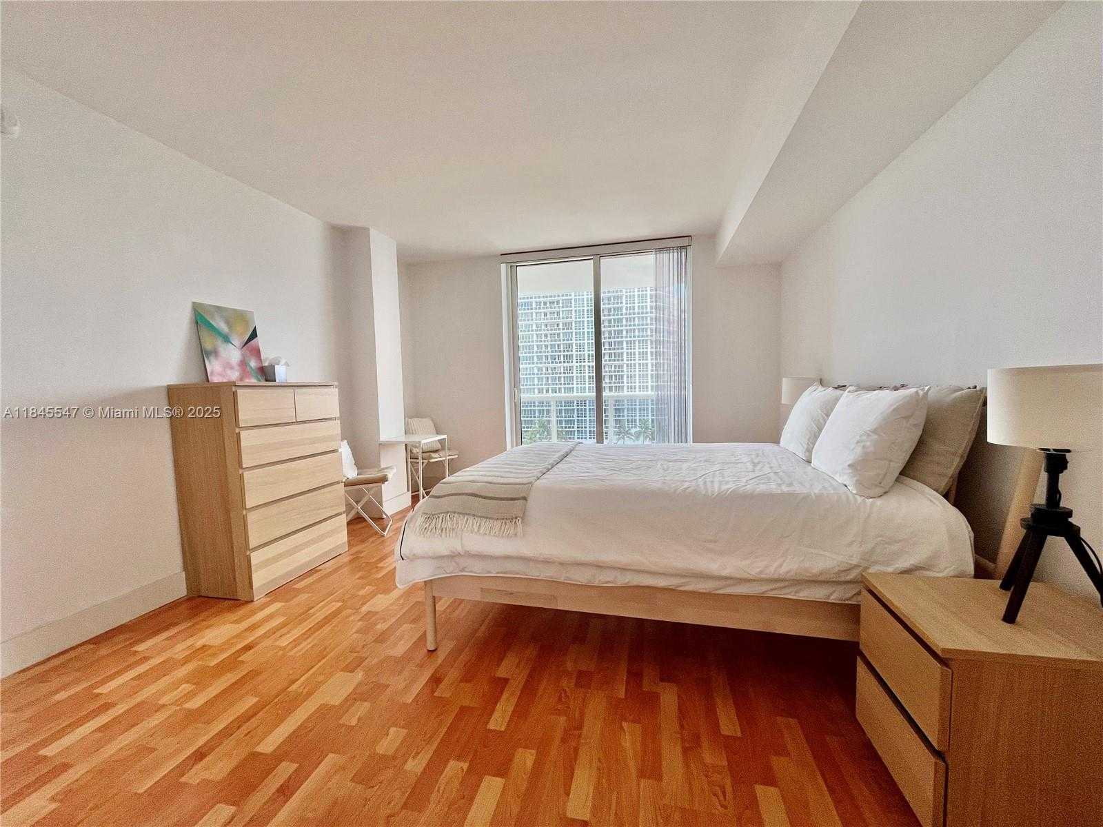 Small Image of 10275 COLLINS AVE #716, Bal Harbour Number 22