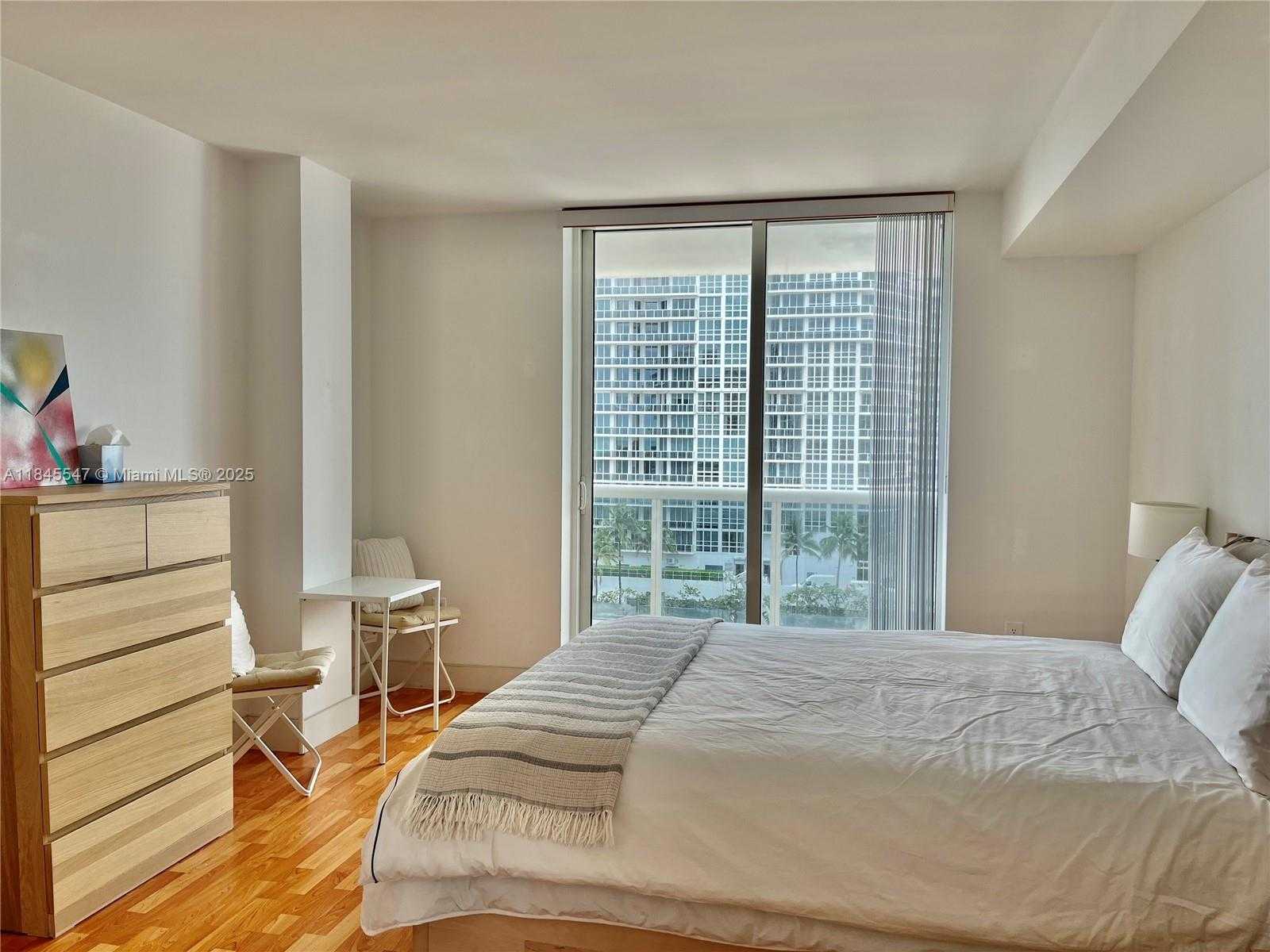 Small Image of 10275 COLLINS AVE #716, Bal Harbour Number 23