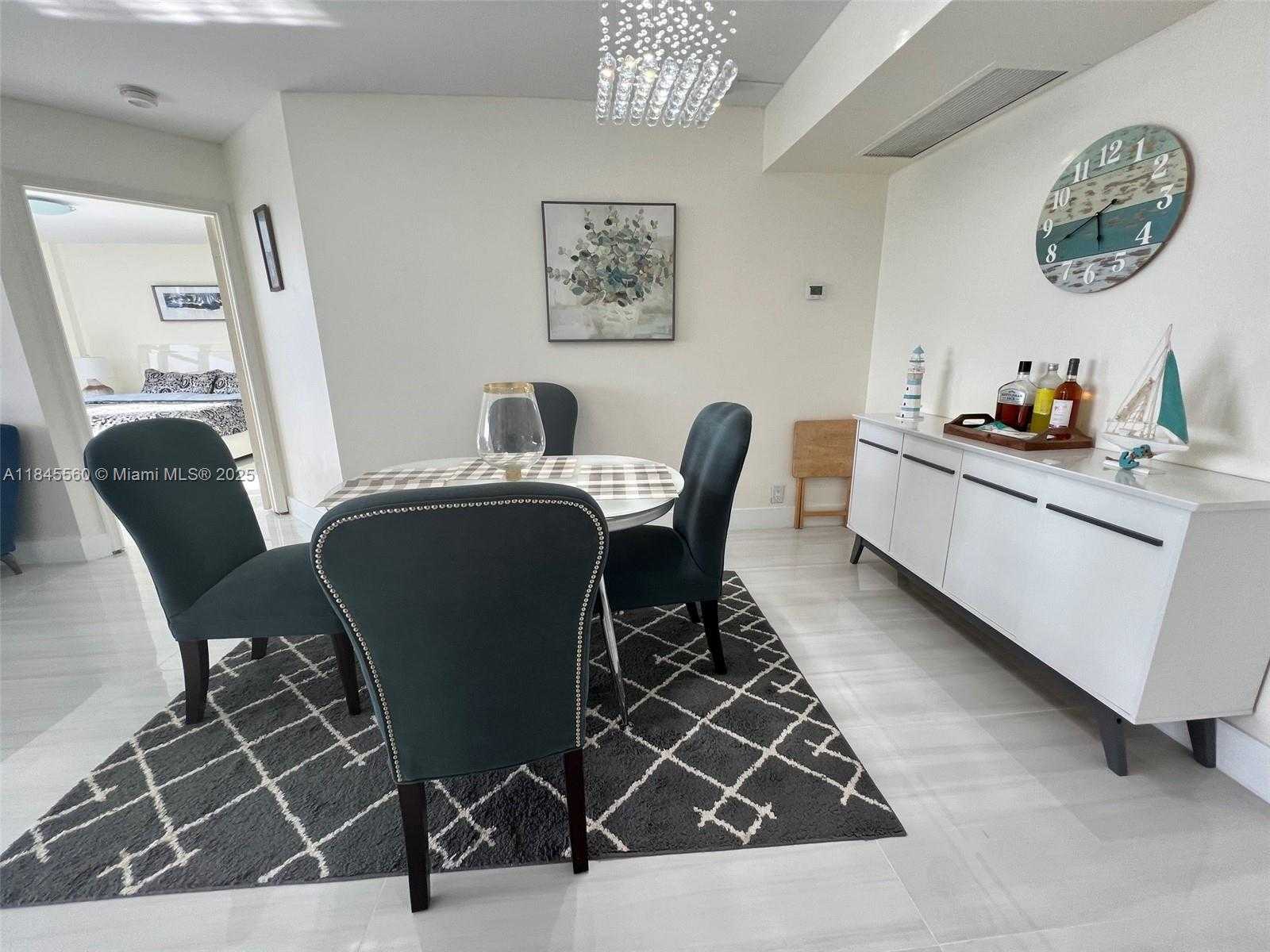 Small Image of 3530 MYSTIC POINTE DR #1903, Aventura Number 17