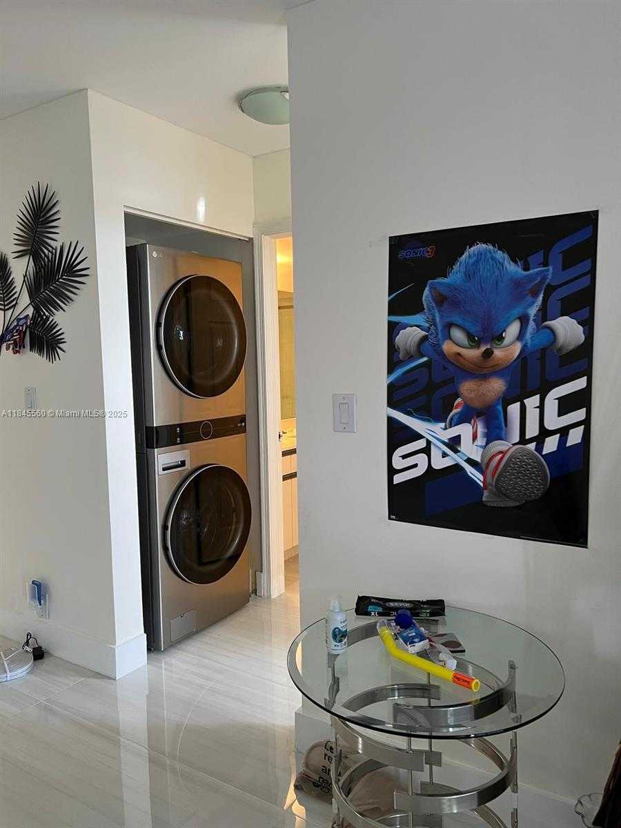 Small Image of 3530 MYSTIC POINTE DR #1903, Aventura Number 42
