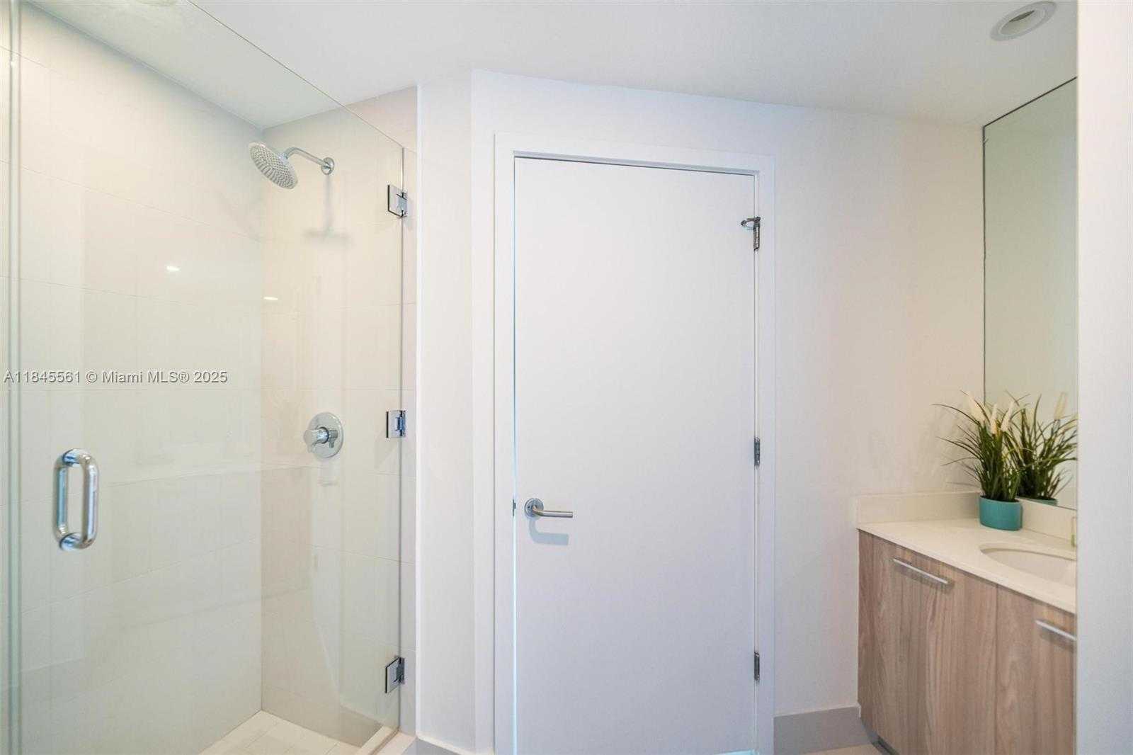 Small Image of 501 NORTH EAST 31ST ST #3501, Miami Number 14