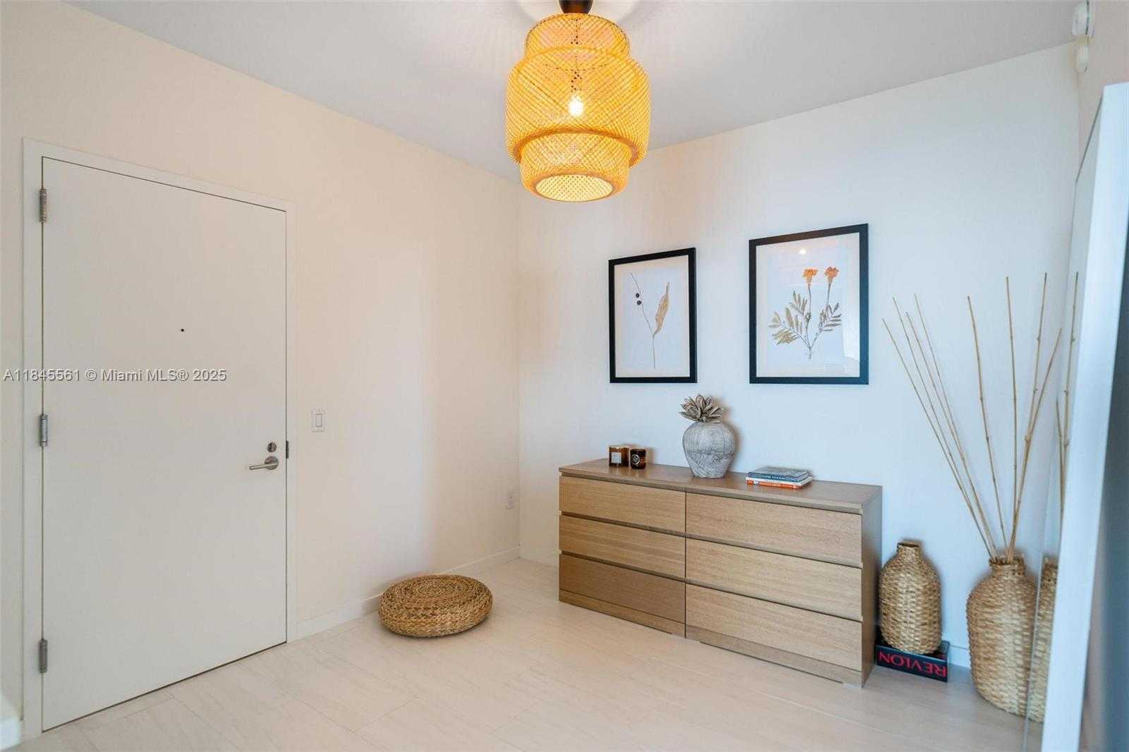 Small Image of 501 NORTH EAST 31ST ST #3501, Miami Number 9