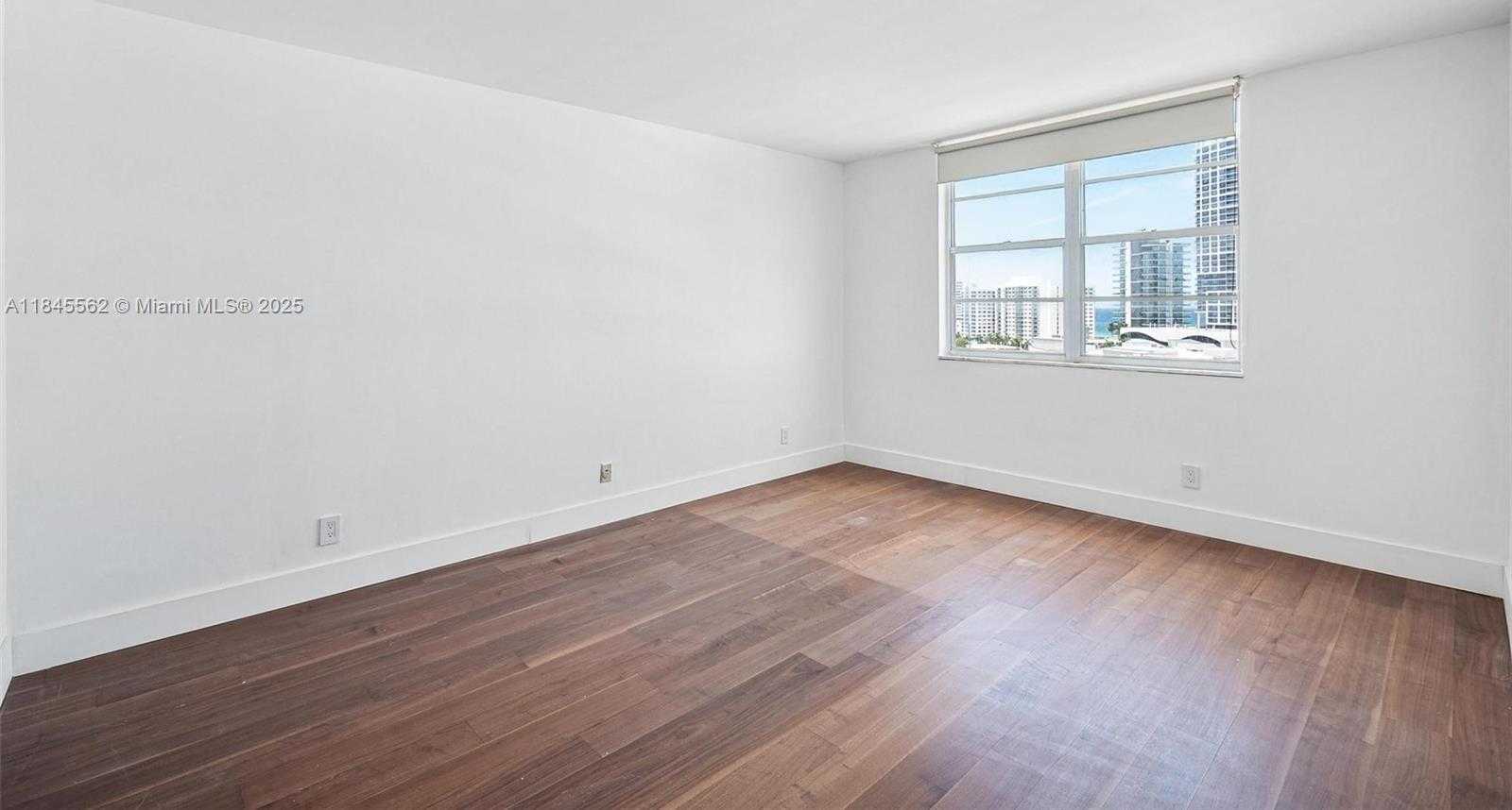 Small Image of 6770 INDIAN CREEK DR #11T, Miami Beach Number 12
