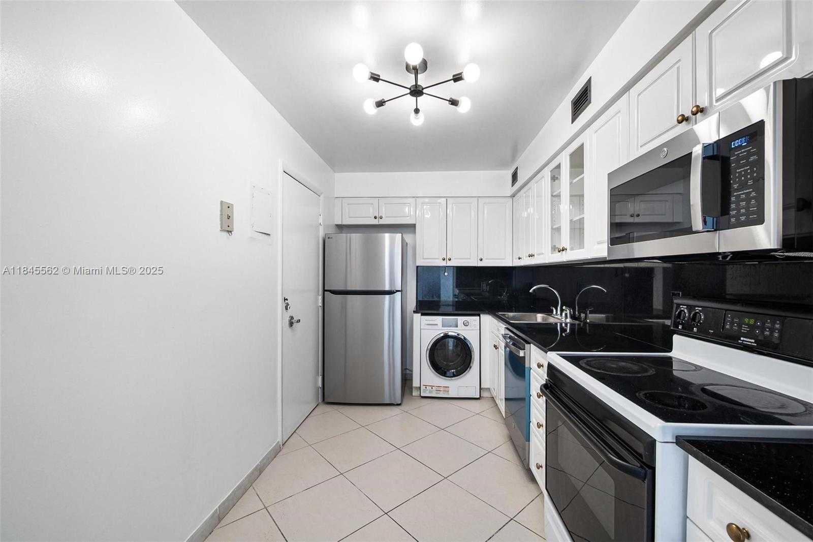 Small Image of 6770 INDIAN CREEK DR #11T, Miami Beach Number 5