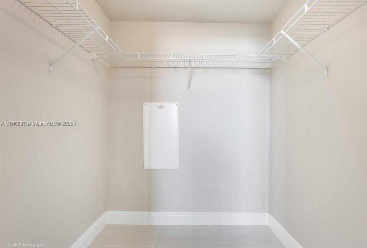 Small Image of 1861 NORTH WEST S RIVER DR #1505, Miami Number 16