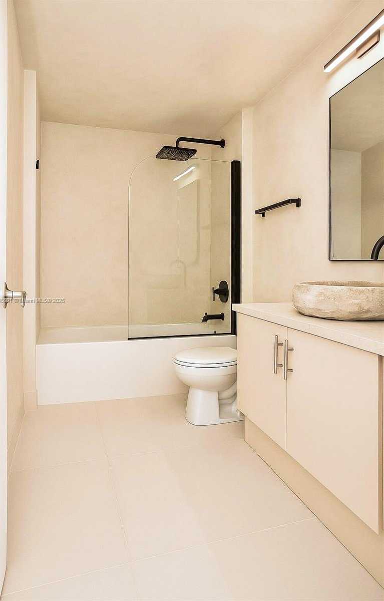 Small Image of 1861 NORTH WEST S RIVER DR #1505, Miami Number 3