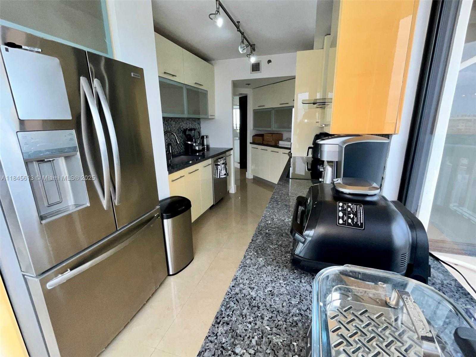 Small Image of 1000 ISLAND BLVD #610, Aventura Number 14