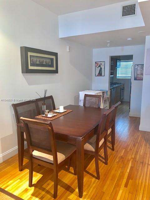 Small Image of 1330 DREXEL AVE #205, Miami Beach Number 3