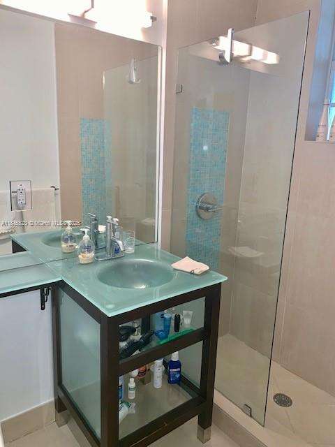 Small Image of 1330 DREXEL AVE #205, Miami Beach Number 5
