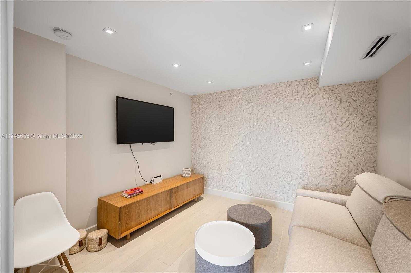 Small Image of 9 ISLAND AVE #514, Miami Beach Number 15