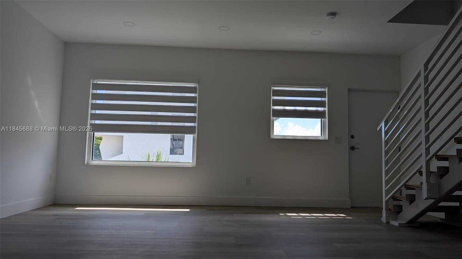 Small Image of 816 84TH ST #3, Miami Beach Number 10