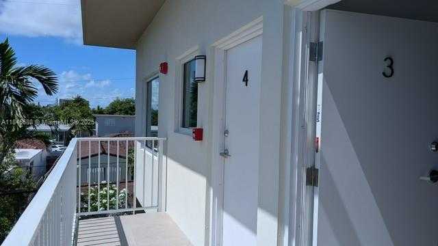 Small Image of 816 84TH ST #3, Miami Beach Number 12
