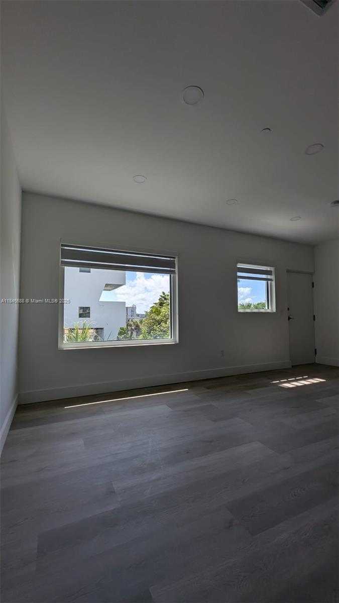 Small Image of 816 84TH ST #3, Miami Beach Number 15
