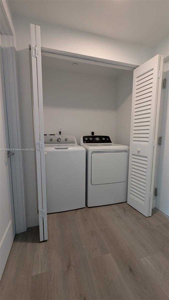 Small Image of 816 84TH ST #3, Miami Beach Number 16