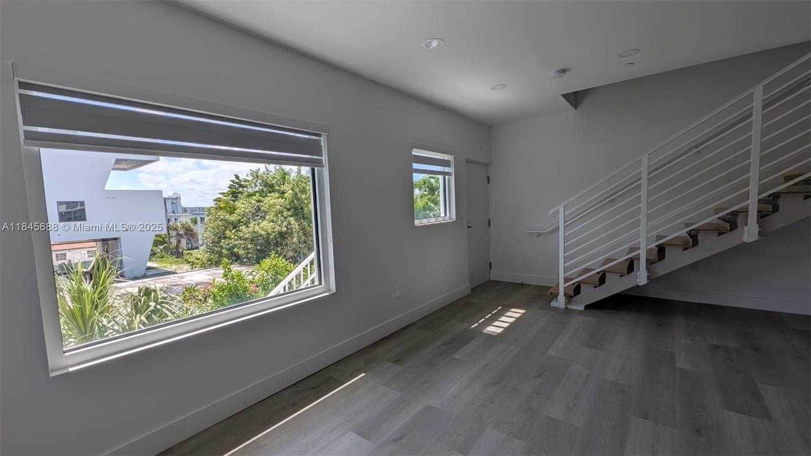 Small Image of 816 84TH ST #3, Miami Beach Number 7