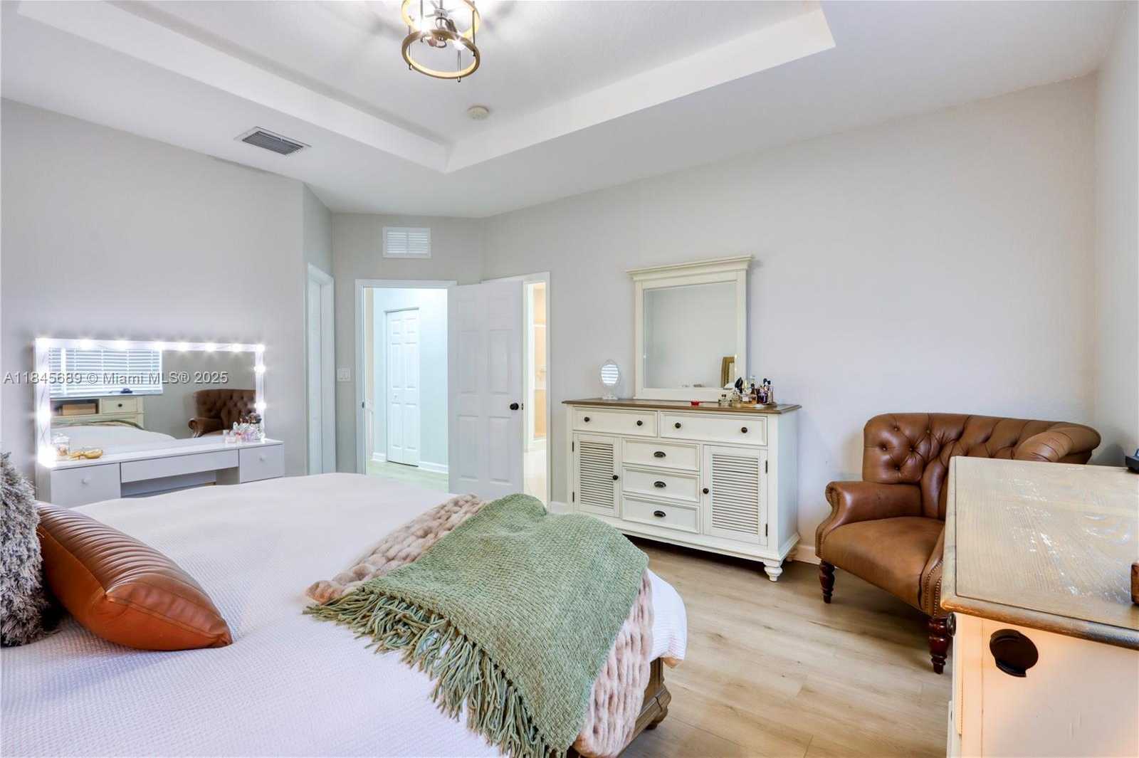 Small Image of 148 NORTH EAST 36TH AVENUE RD, Homestead Number 33