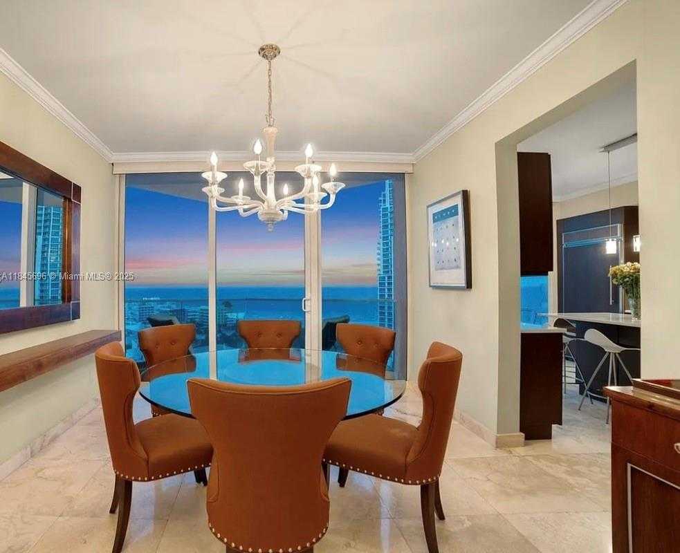 Small Image of 300 SOUTH POINTE DR #1902, Miami Beach Number 10