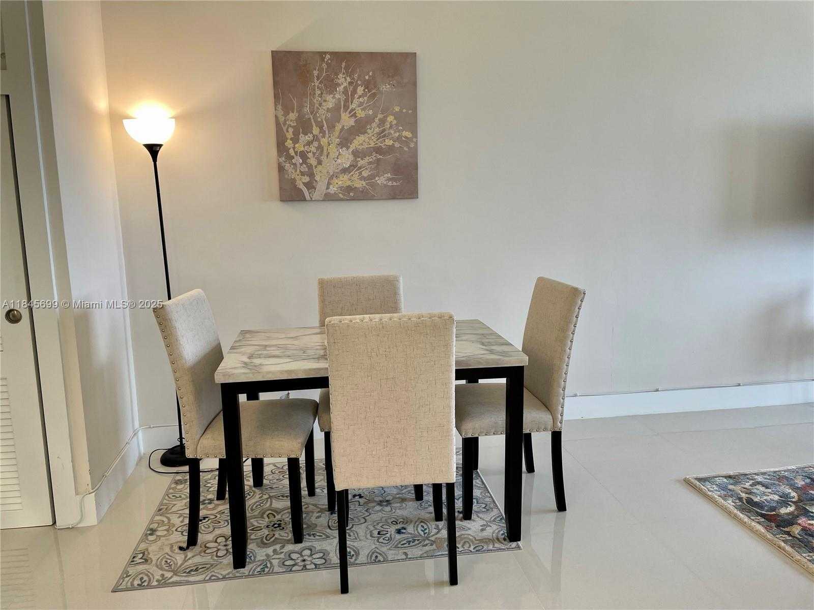 Small Image of 10185 COLLINS AVE #PH06(+DEN), Bal Harbour Number 12