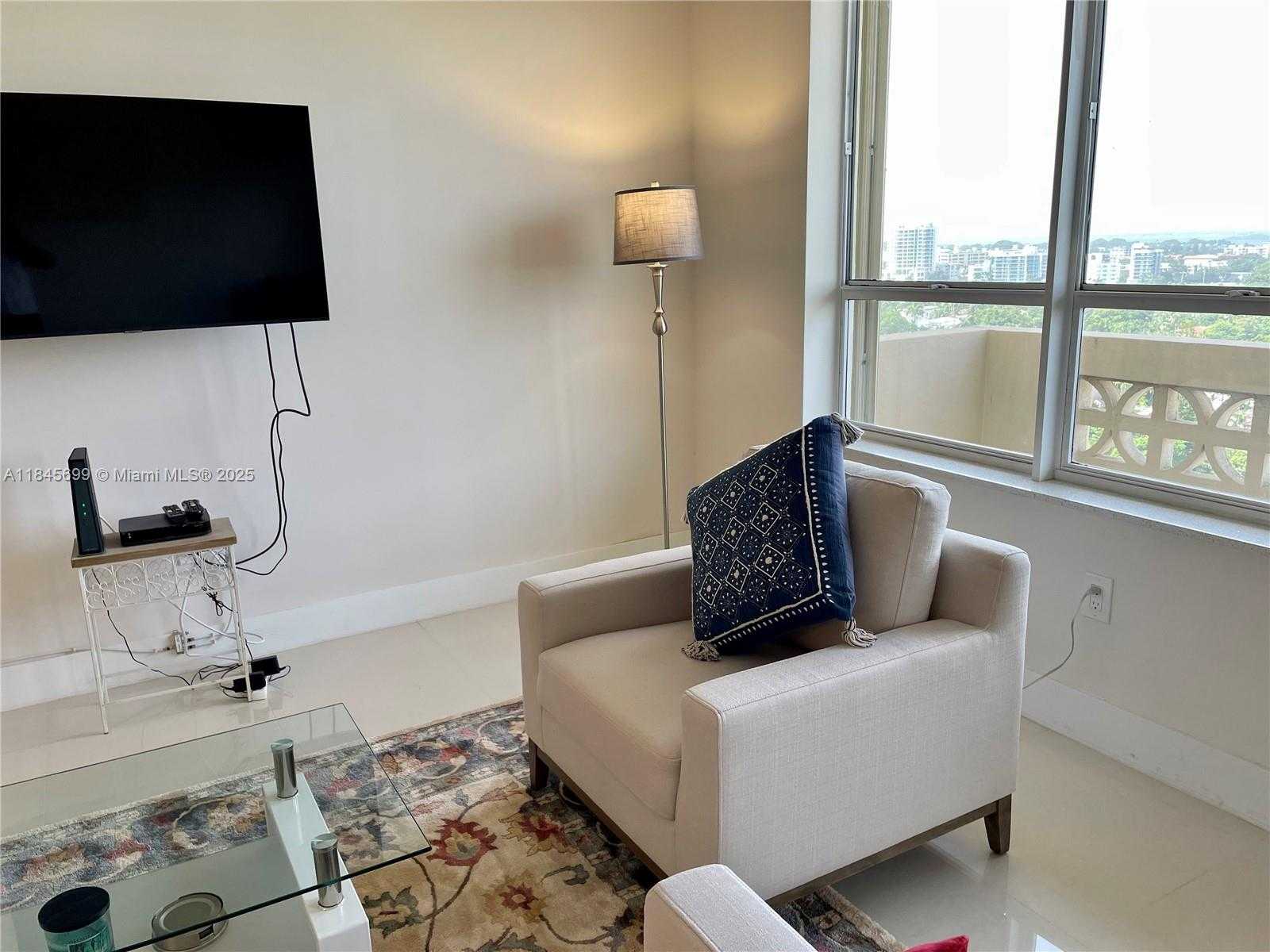 Small Image of 10185 COLLINS AVE #PH06(+DEN), Bal Harbour Number 15