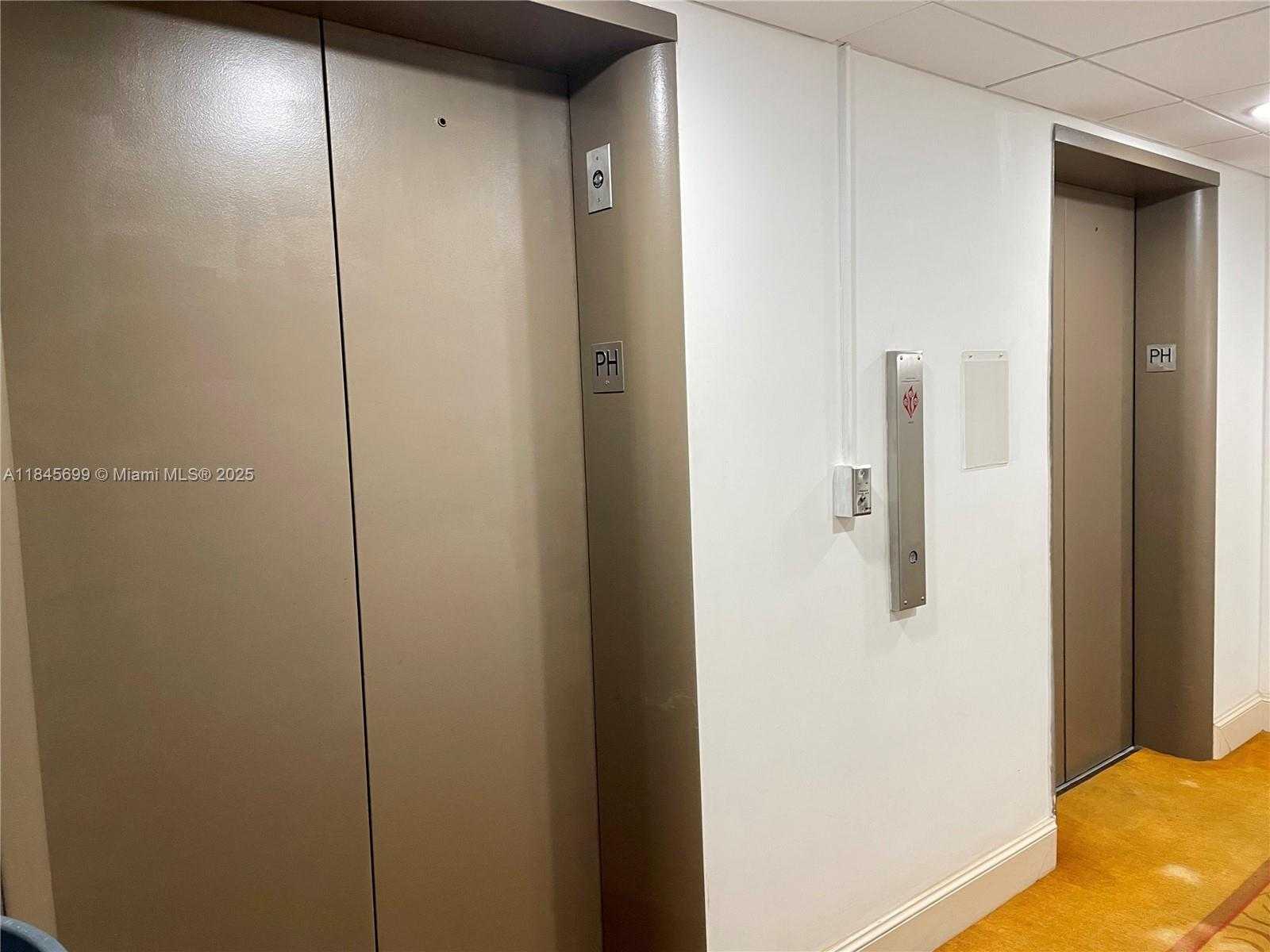 Small Image of 10185 COLLINS AVE #PH06(+DEN), Bal Harbour Number 39