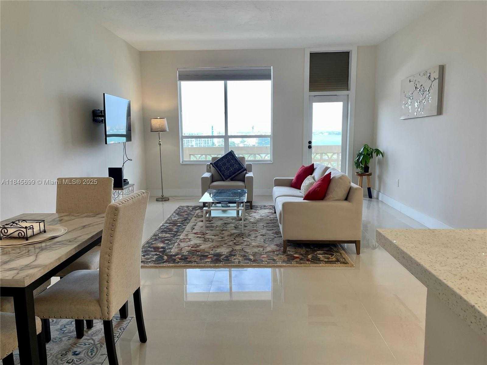 Small Image of 10185 COLLINS AVE #PH06(+DEN), Bal Harbour Number 40