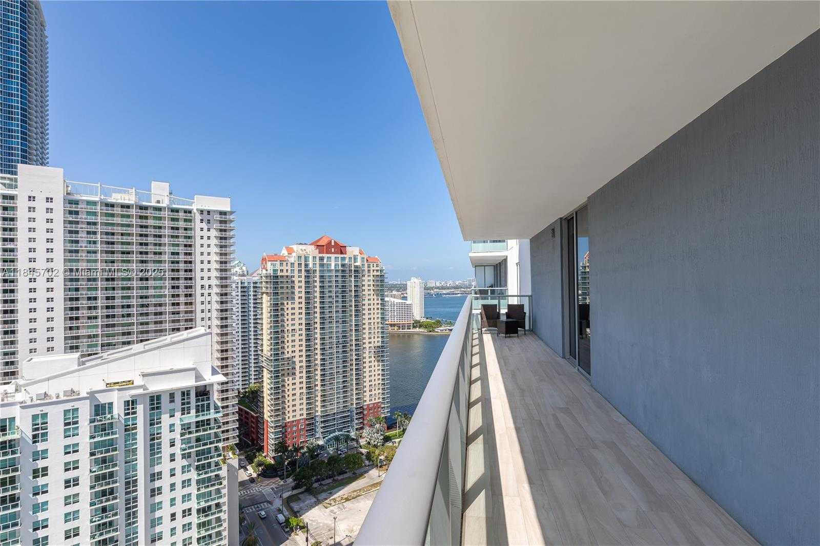 Small Image of 1300 BRICKELL BAY DR #3100, Miami Number 42