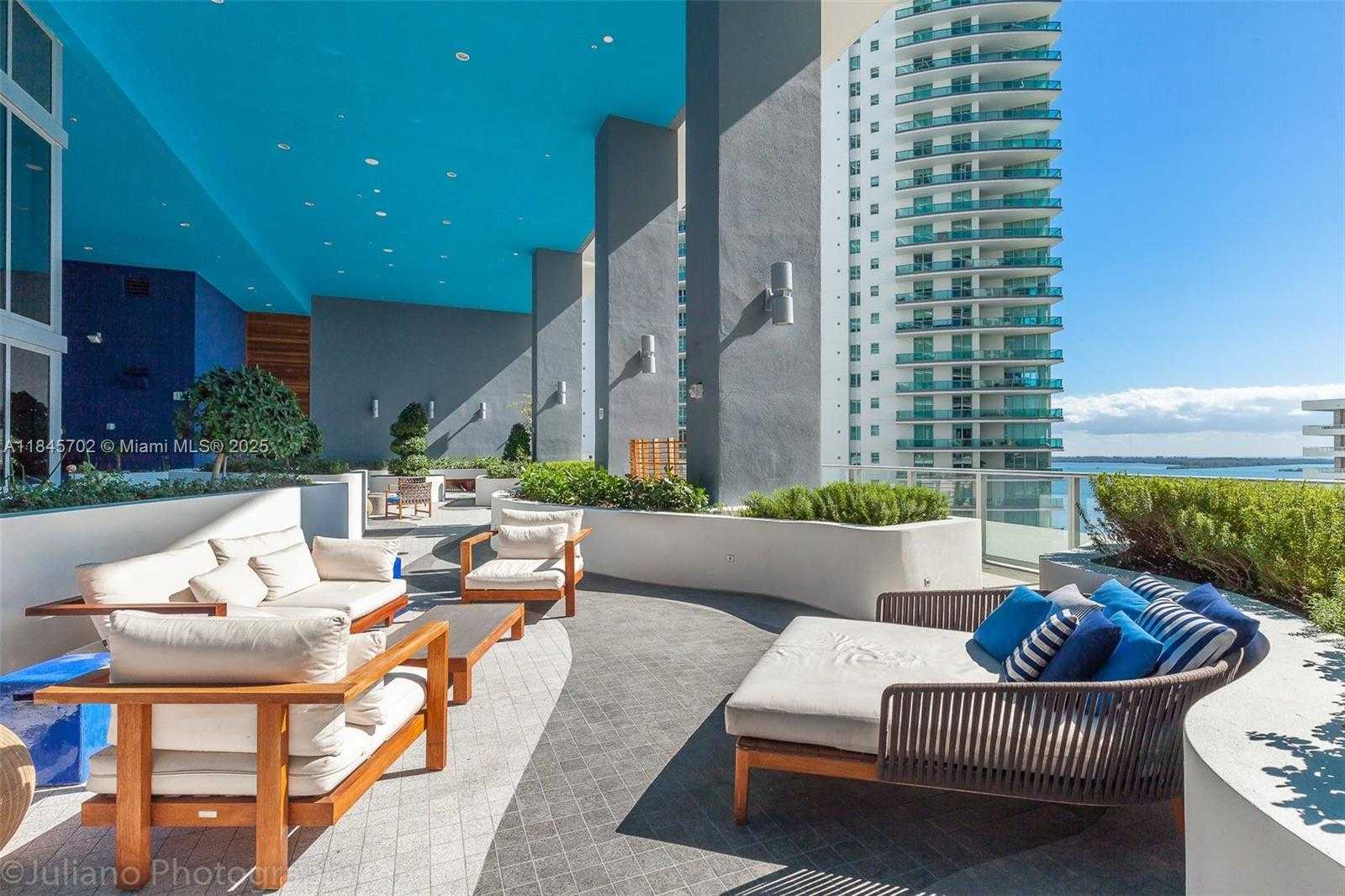 Small Image of 1300 BRICKELL BAY DR #3100, Miami Number 50