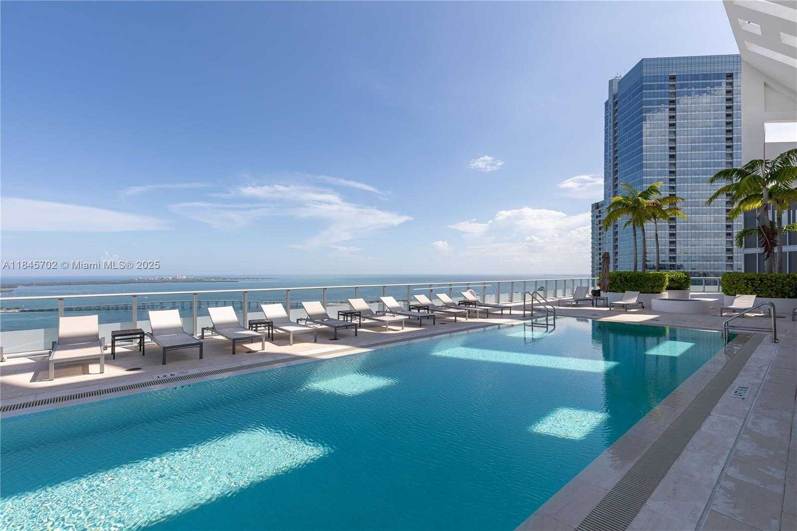 Small Image of 1300 BRICKELL BAY DR #3100, Miami Number 52