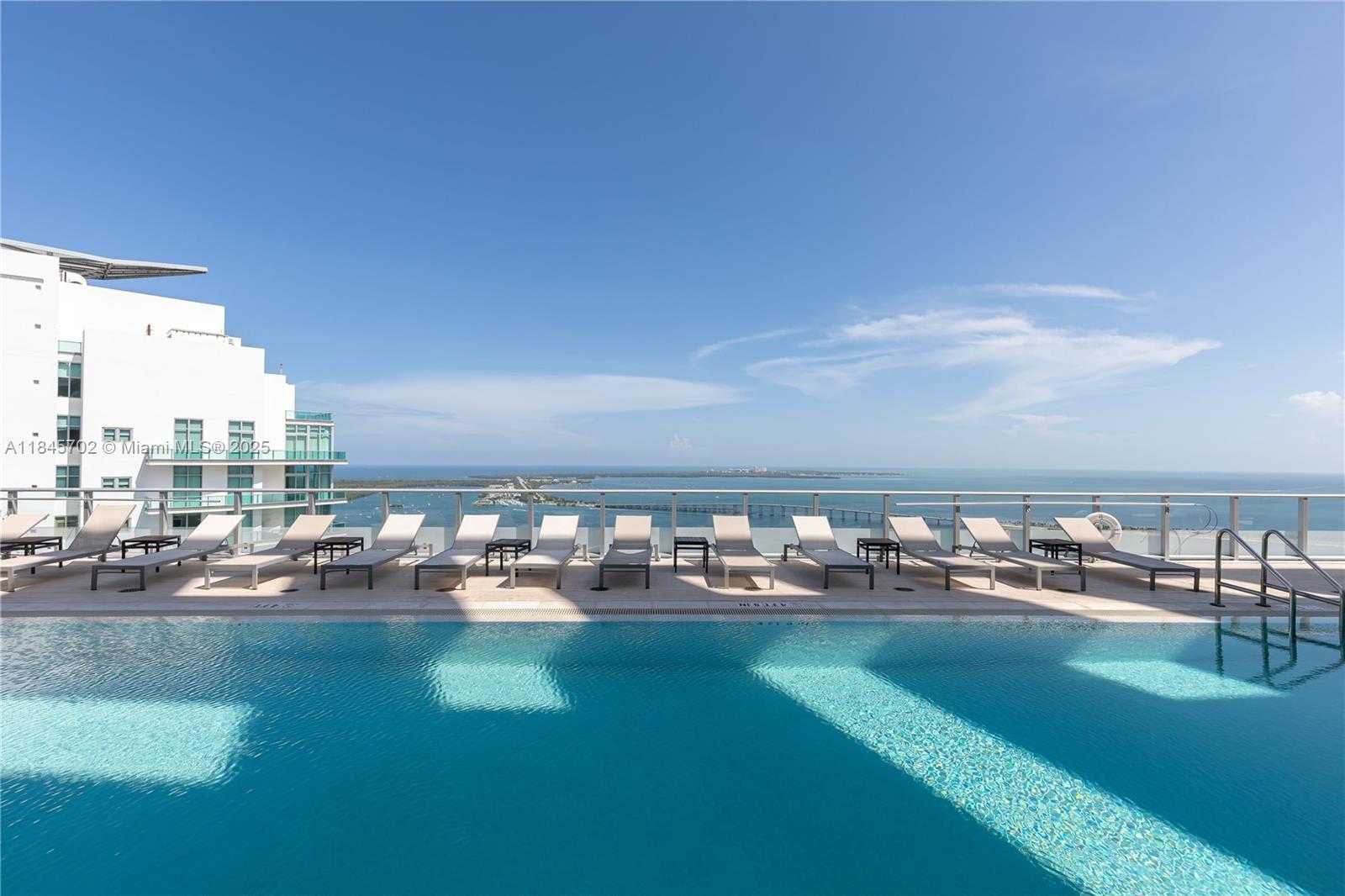 Small Image of 1300 BRICKELL BAY DR #3100, Miami Number 55