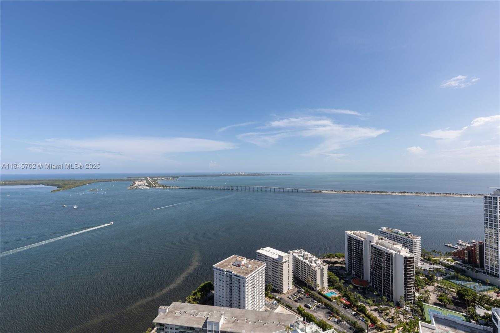 Small Image of 1300 BRICKELL BAY DR #3100, Miami Number 60