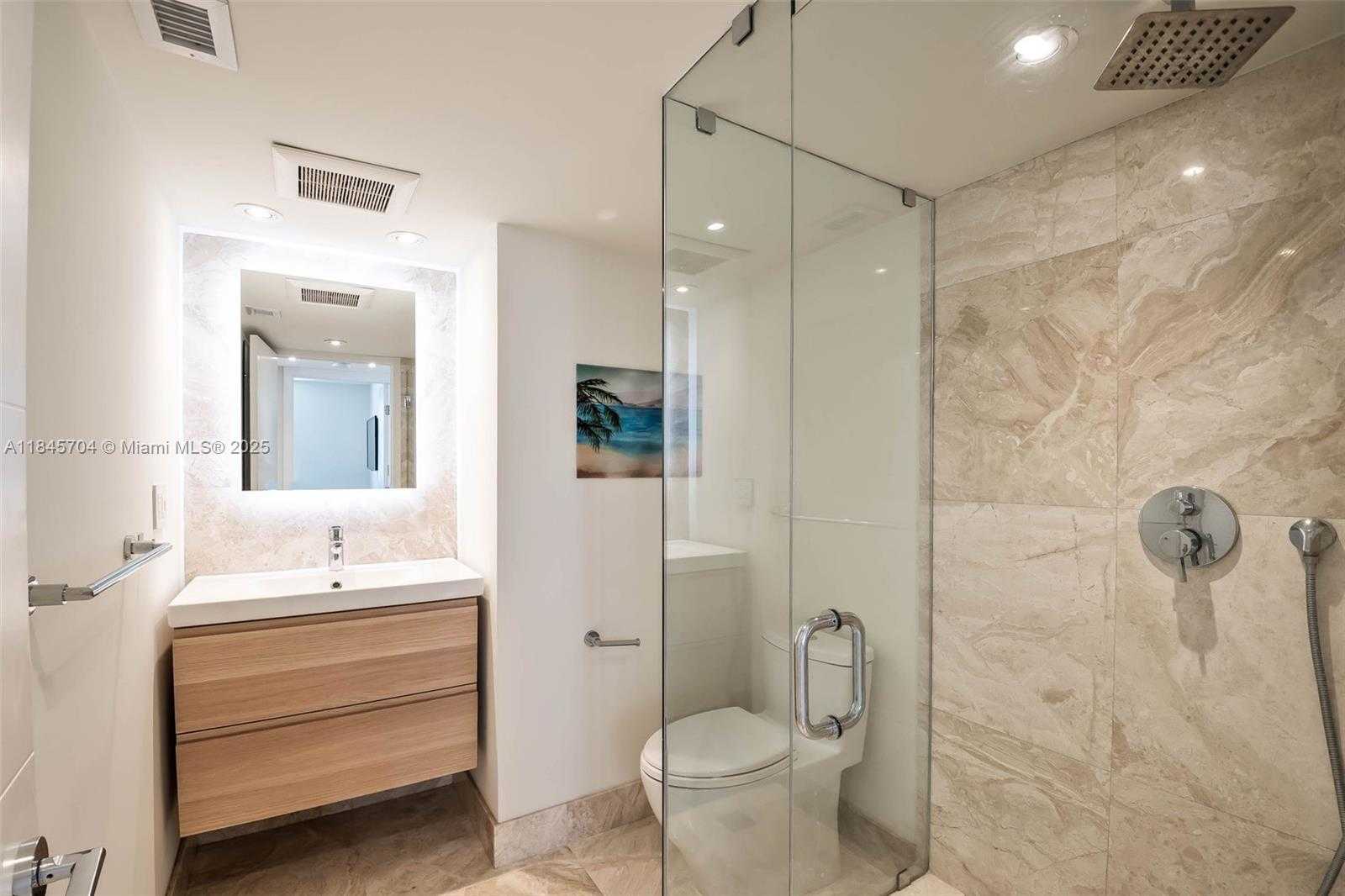 Small Image of 2555 COLLINS AVE #1201, Miami Beach Number 11