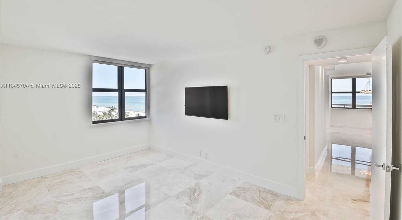 Small Image of 2555 COLLINS AVE #1201, Miami Beach Number 12