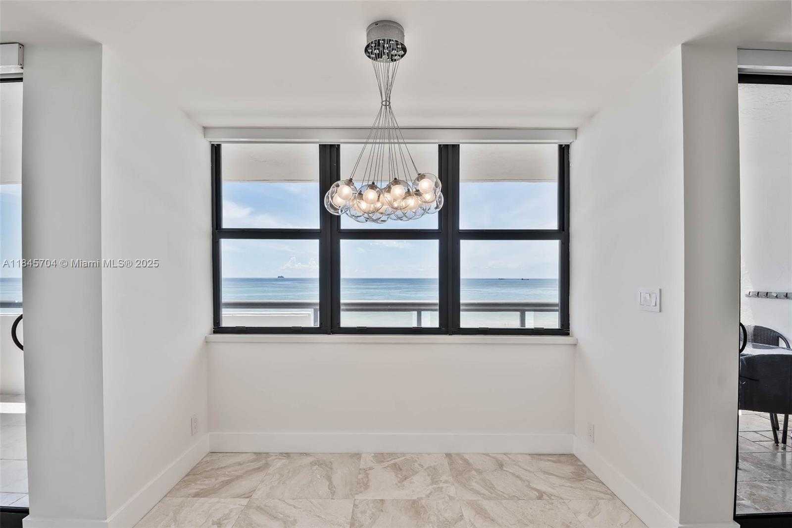 Small Image of 2555 COLLINS AVE #1201, Miami Beach Number 18
