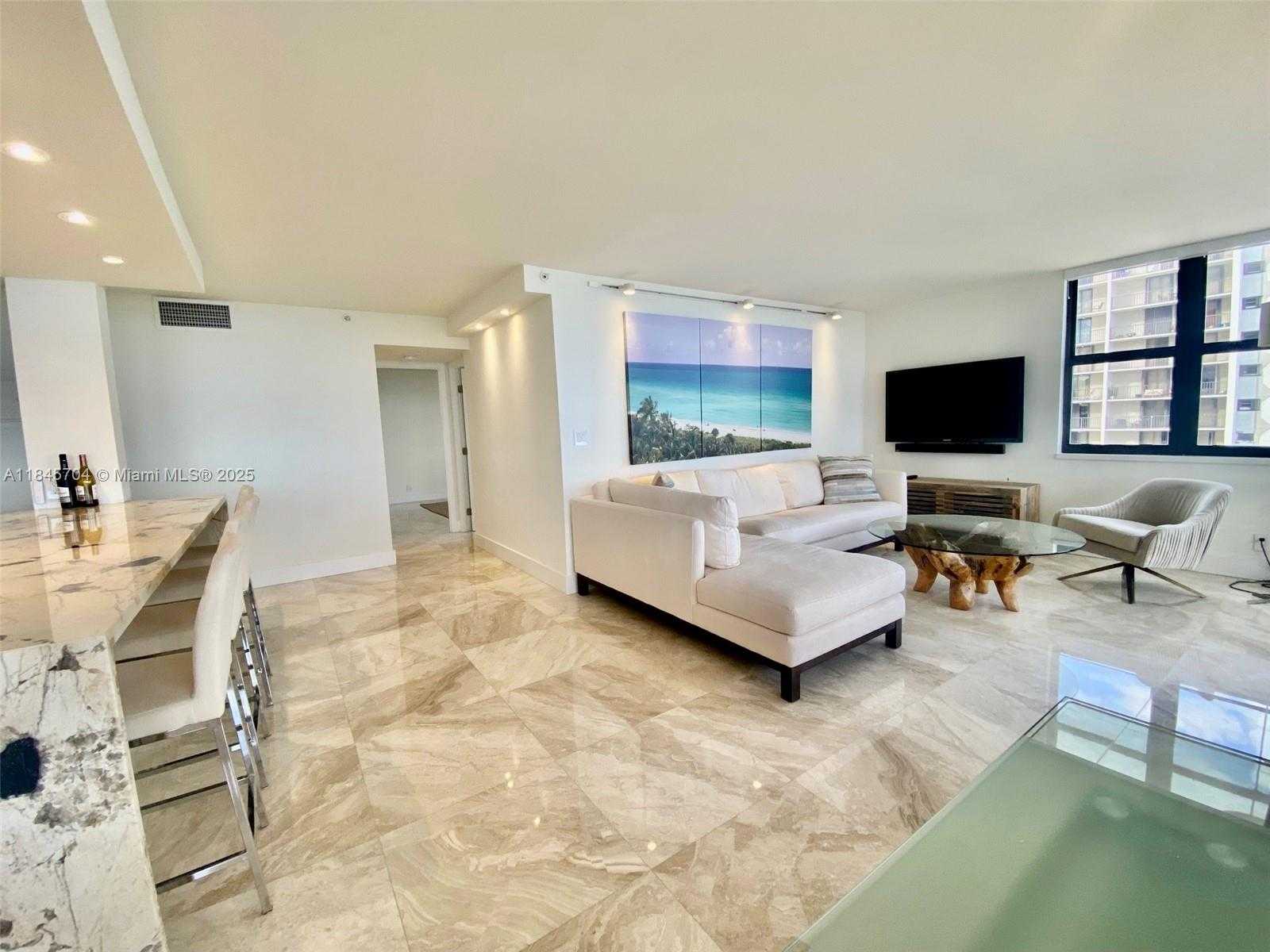 Small Image of 2555 COLLINS AVE #1201, Miami Beach Number 23
