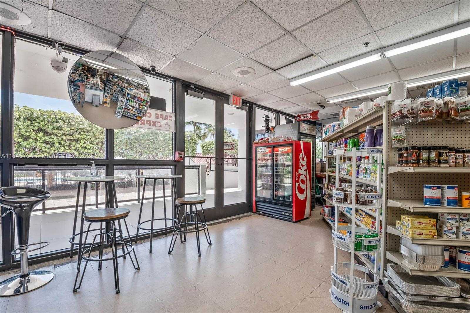 Small Image of 2555 COLLINS AVE #1201, Miami Beach Number 28