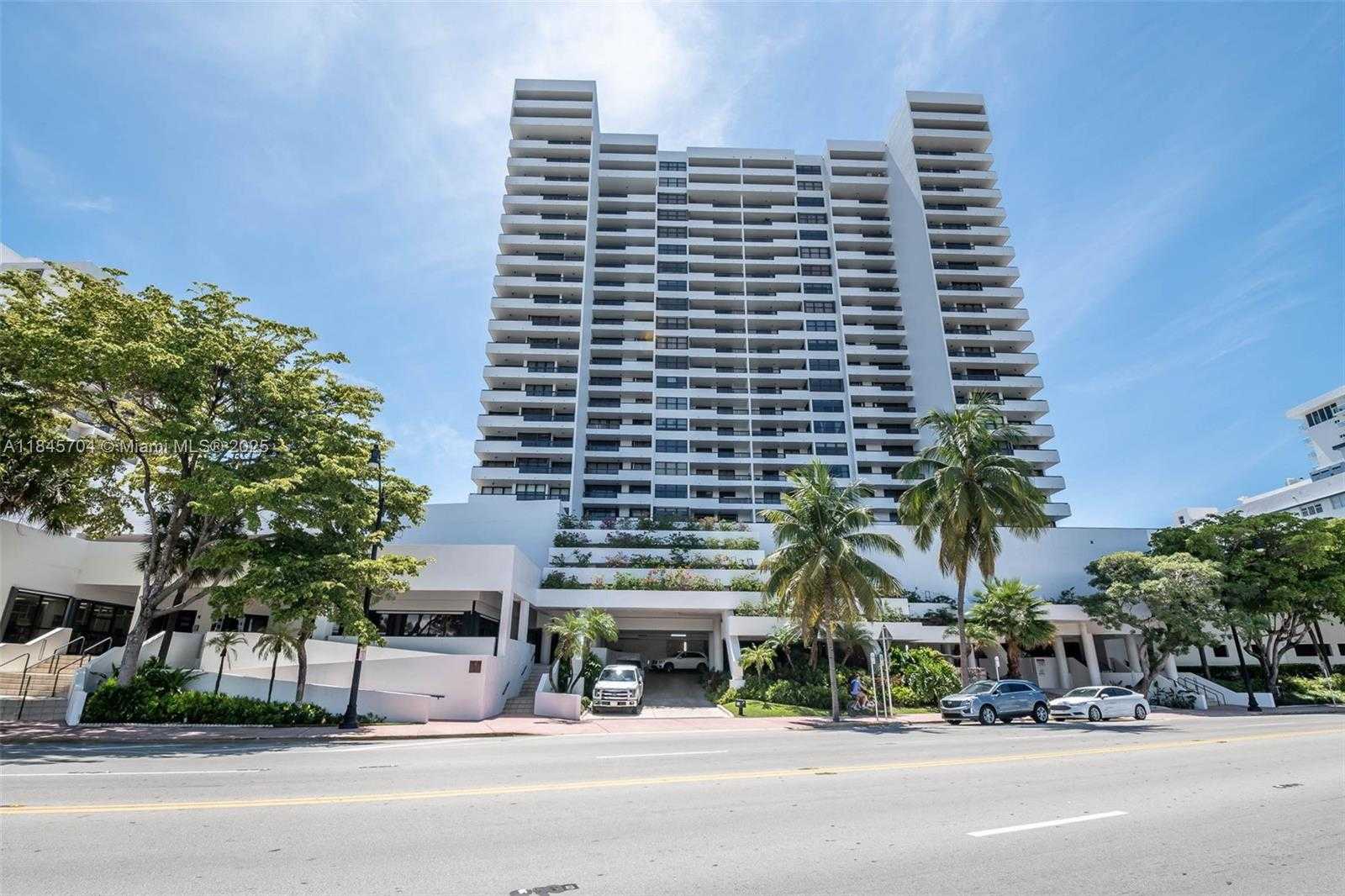 Small Image of 2555 COLLINS AVE #1201, Miami Beach Number 29